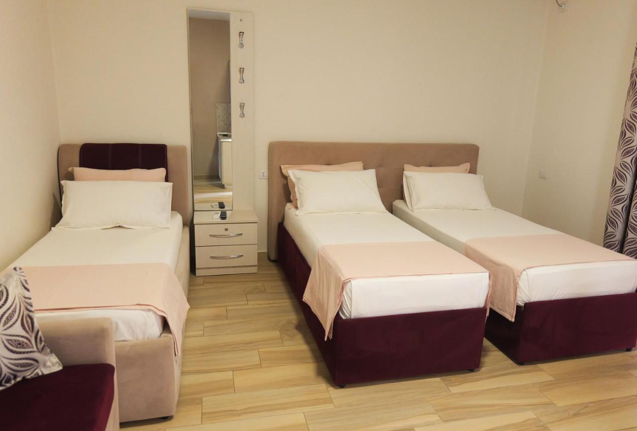 Hotel Vila Dedej Дуррес Экстерьер фото