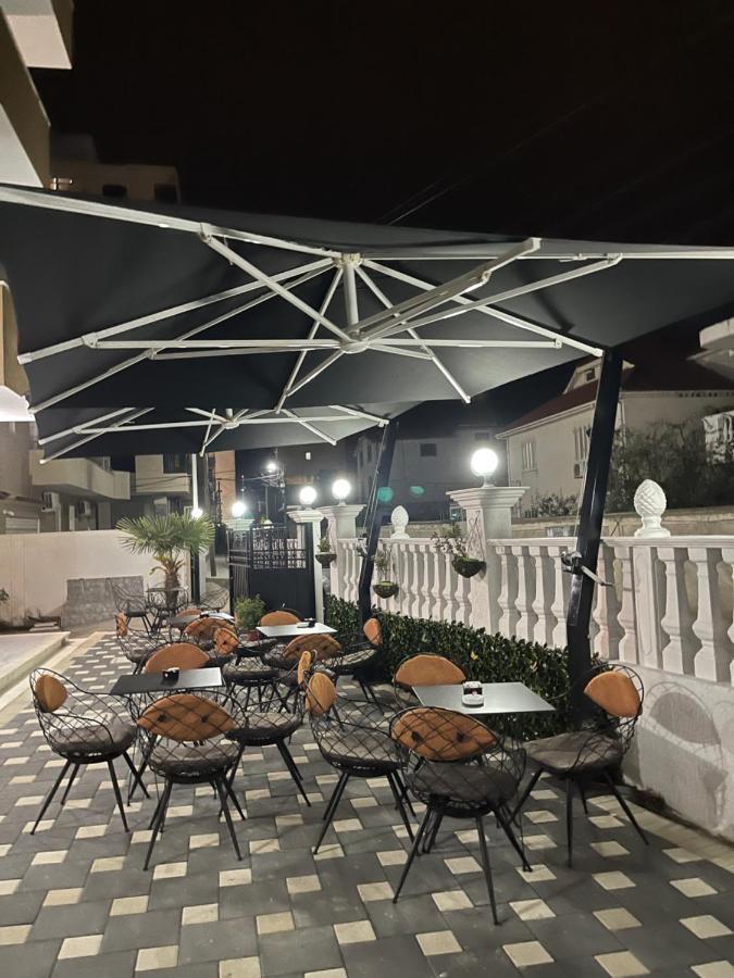 Hotel Vila Dedej Дуррес Экстерьер фото