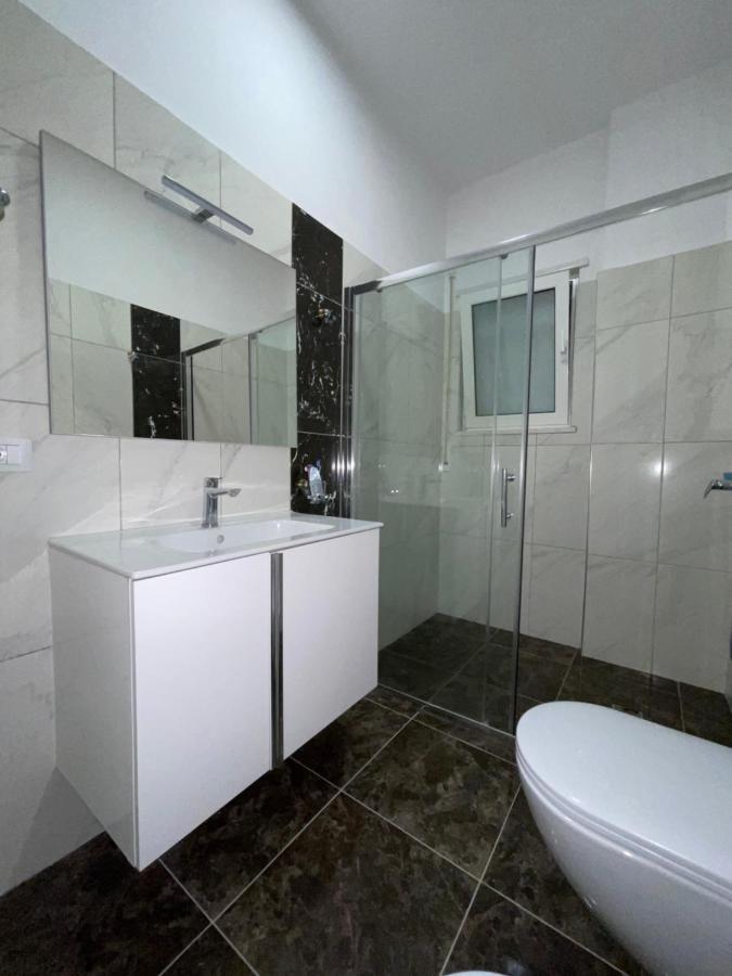 Hotel Vila Dedej Дуррес Экстерьер фото