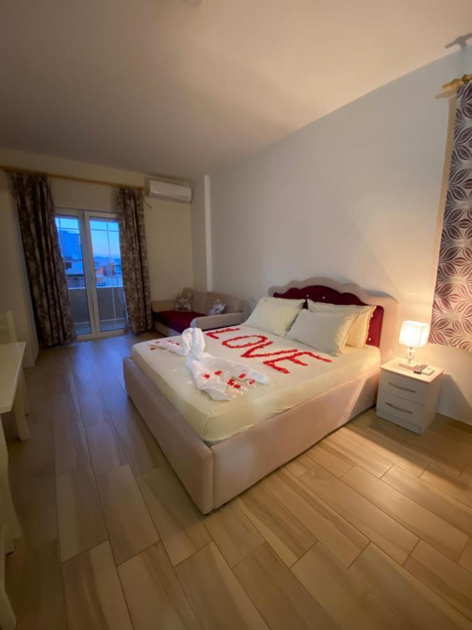 Hotel Vila Dedej Дуррес Экстерьер фото