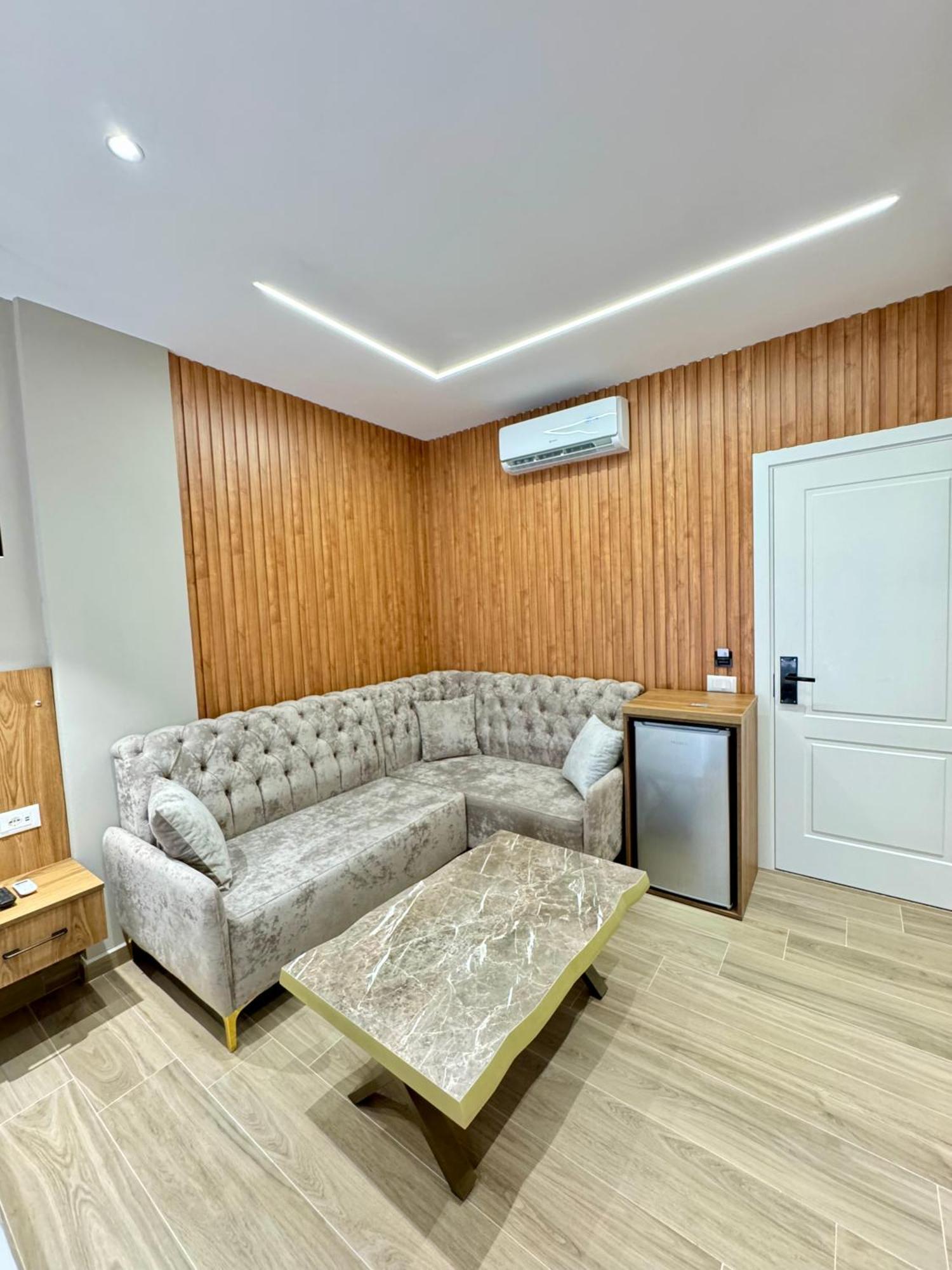 Hotel Vila Dedej Дуррес Экстерьер фото