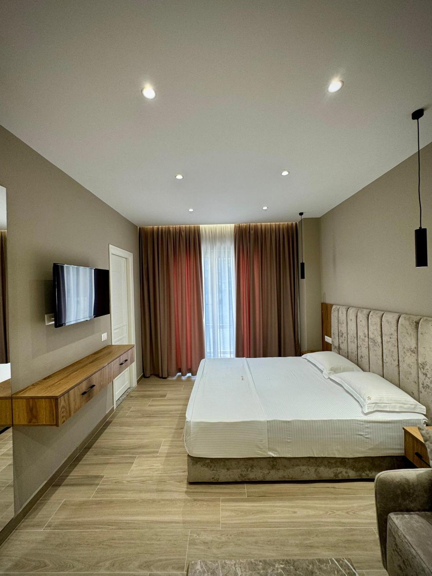 Hotel Vila Dedej Дуррес Экстерьер фото