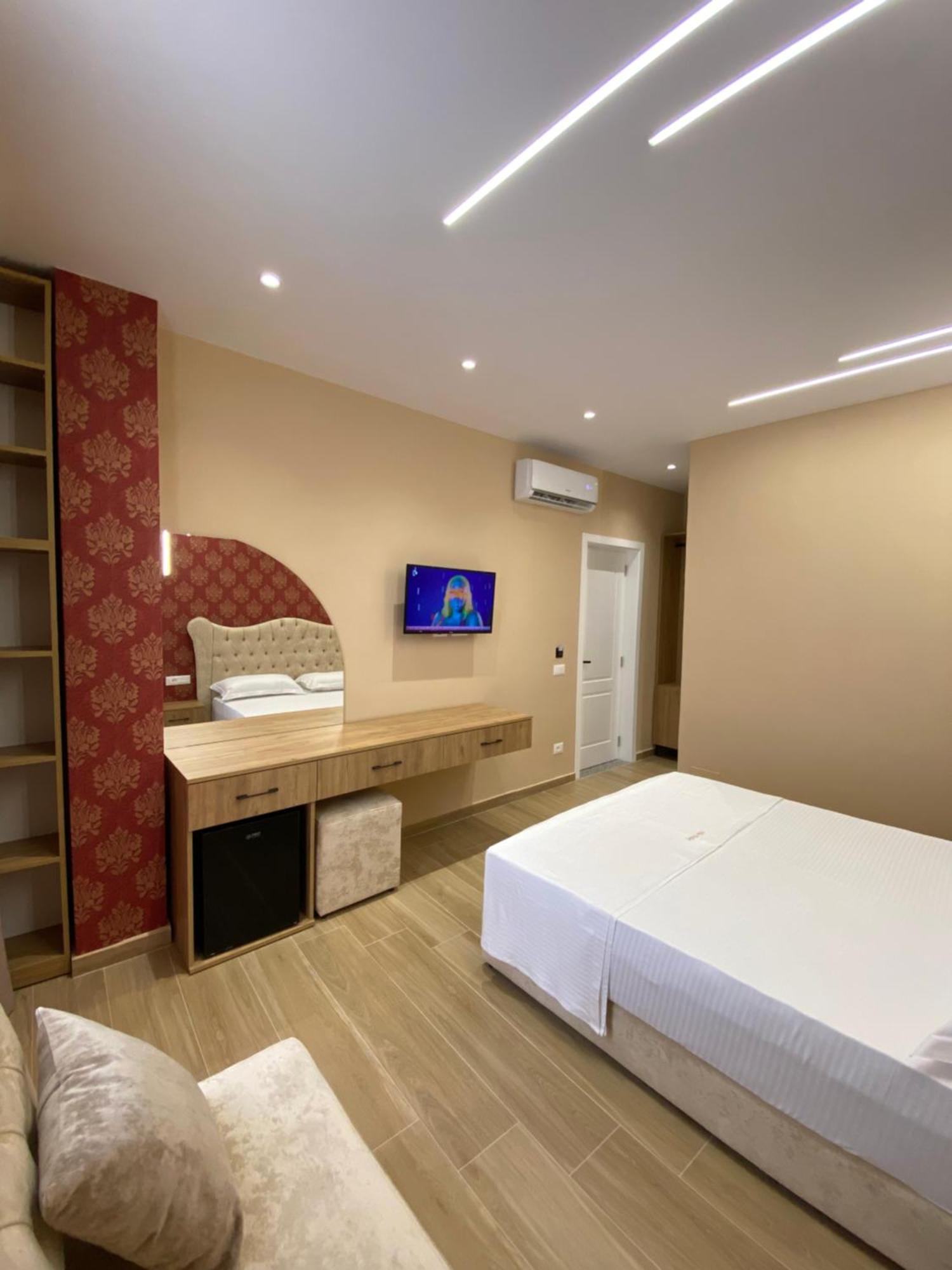 Hotel Vila Dedej Дуррес Экстерьер фото